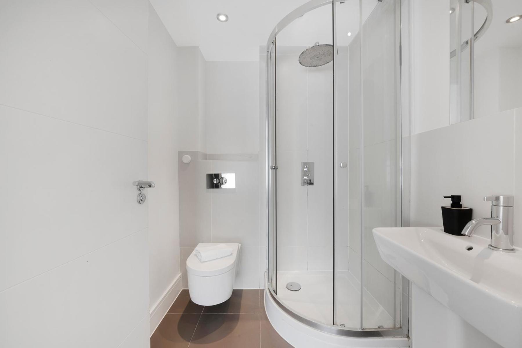 Hermitage Road Apartment By Morethanstays Londra Esterno foto