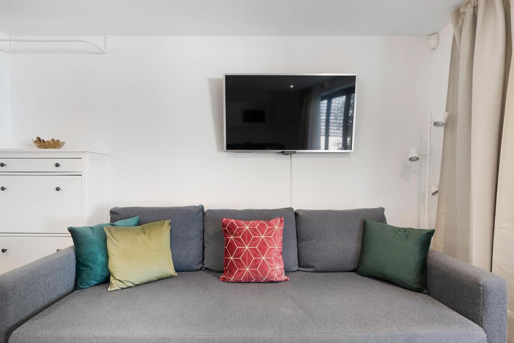 Hermitage Road Apartment By Morethanstays Londra Esterno foto